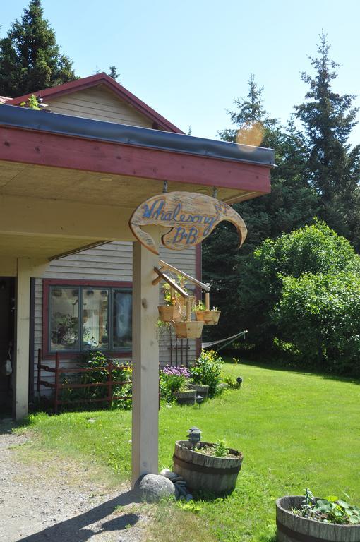 Whalesong Bed And Breakfast Хоумър Екстериор снимка