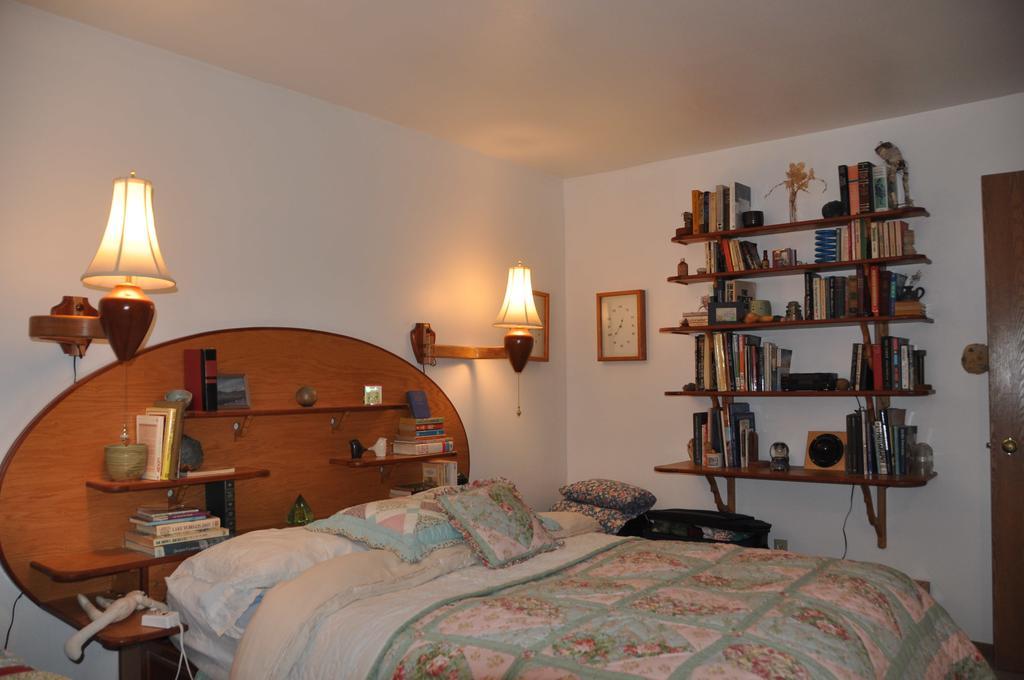 Whalesong Bed And Breakfast Хоумър Стая снимка