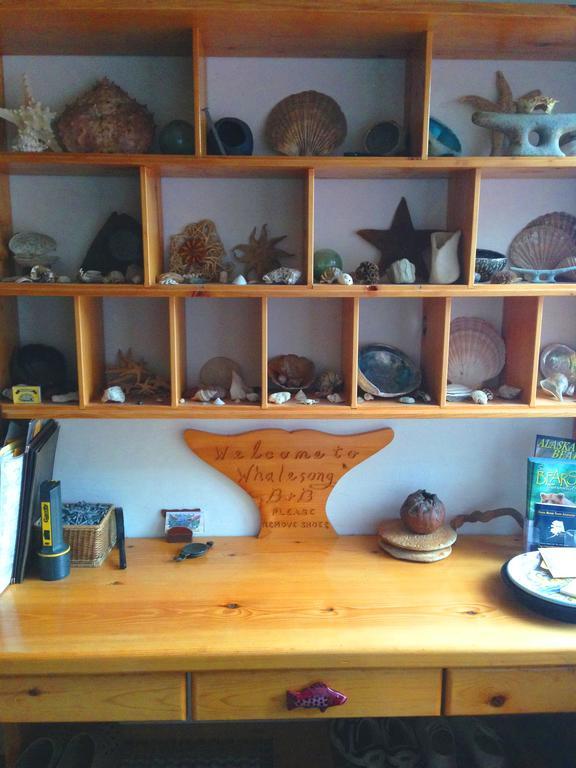 Whalesong Bed And Breakfast Хоумър Екстериор снимка